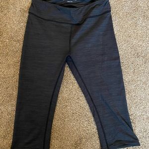 Move Free 3/4 Legging
